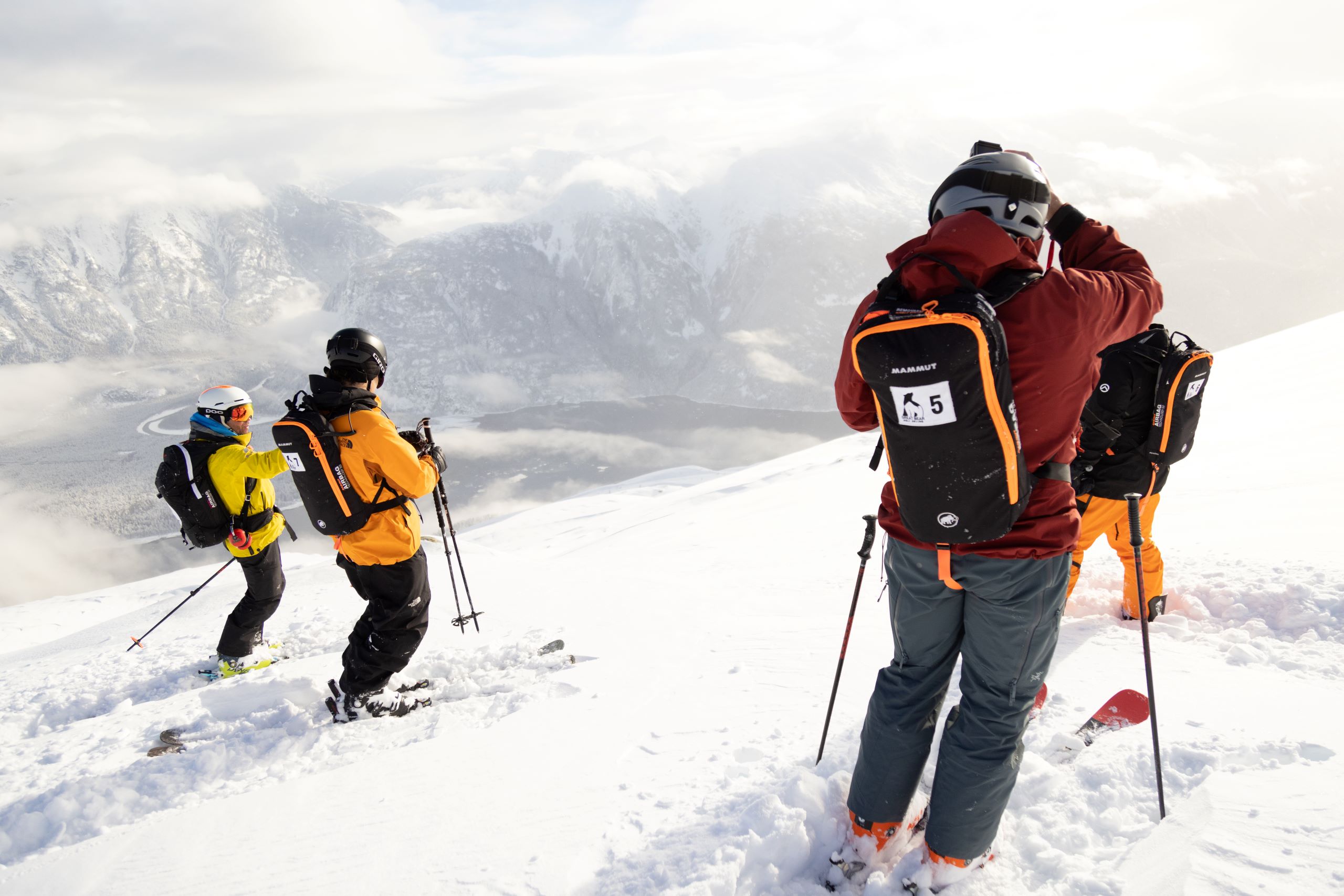 great-bear-heli-skiing-1
