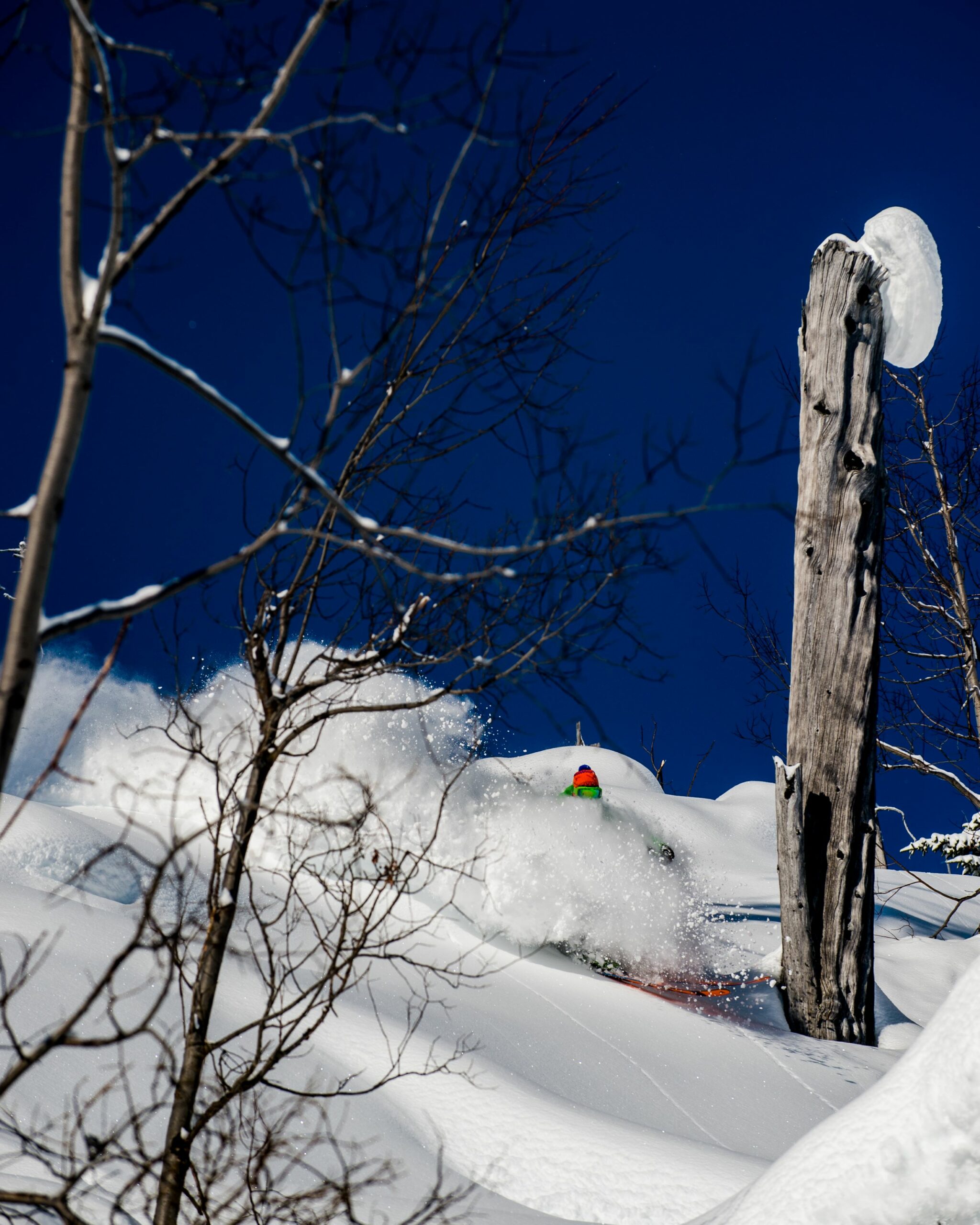 last-frontier-bell-2-lodge-heli-skiing-37