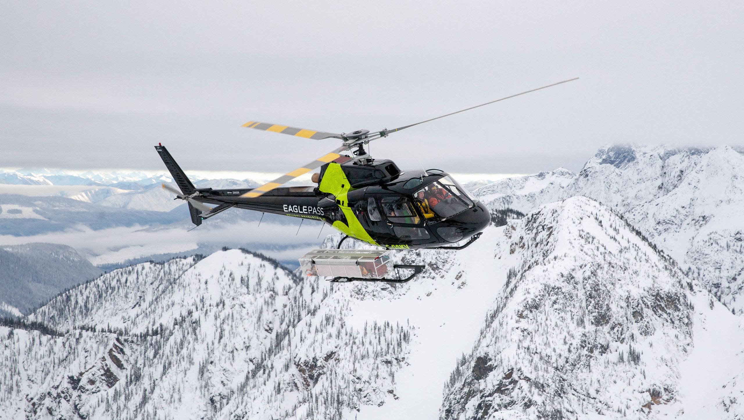 revelstoke-eagle-pass-heli-skiing-4